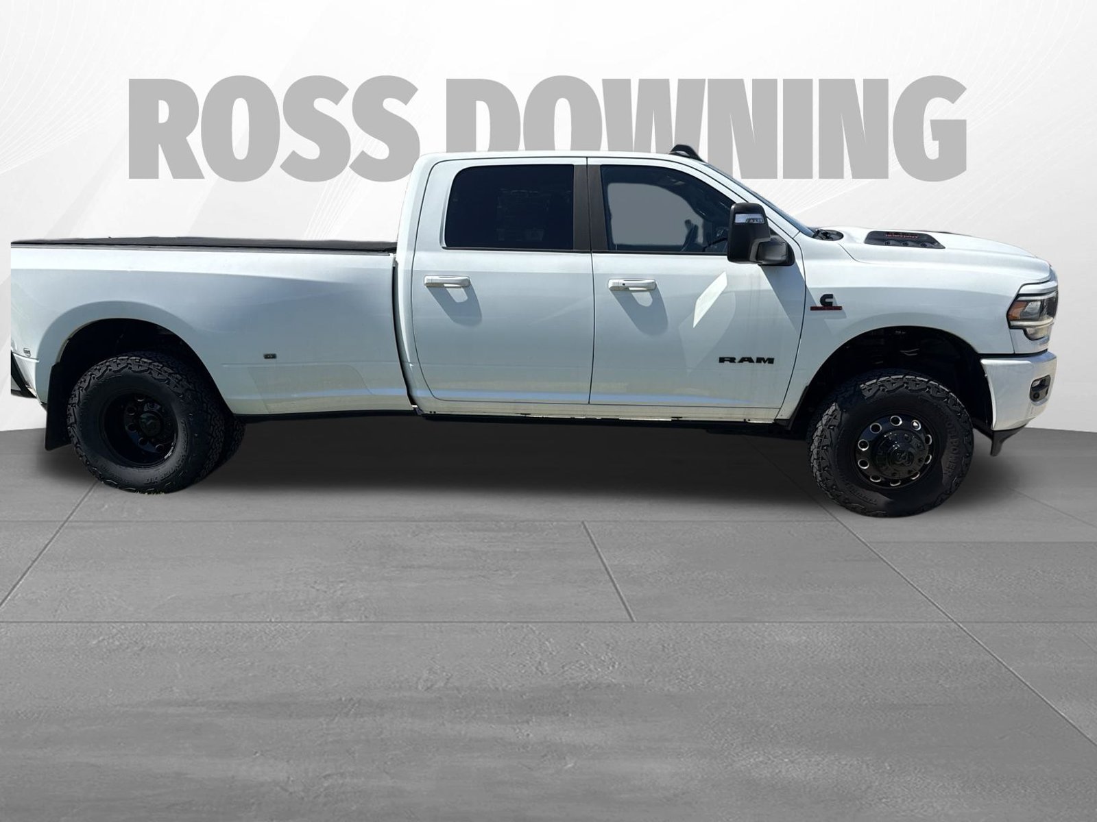 Used 2024 RAM 3500 Laramie w/ Night Edition AWD/4WD image 5