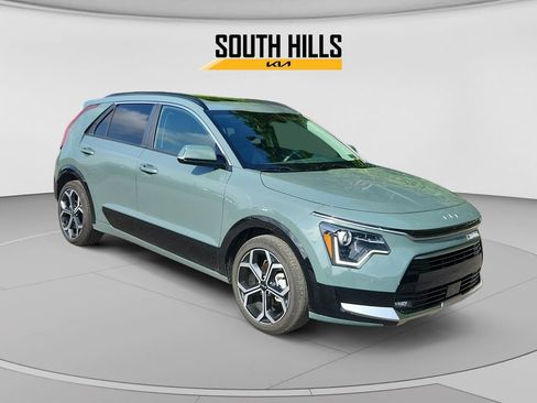 Certified 2023 Kia Niro EX Touring FWD image 7