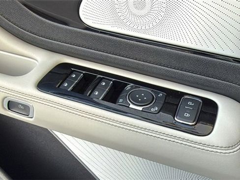 New 2026 Lincoln Aviator Reserve image 32