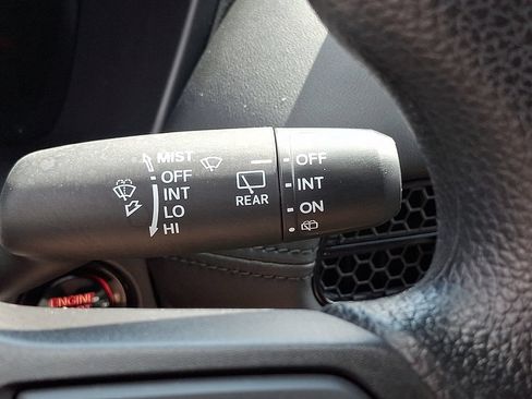 Used 2024 Honda HR-V LX image 25