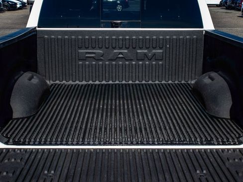 Used 2023 RAM 1500 Big Horn image 40