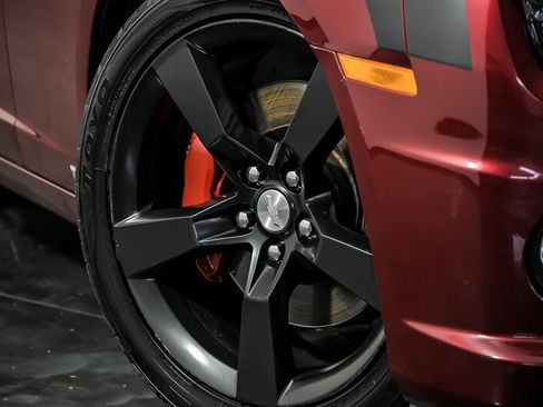 Used 2010 Chevrolet Camaro SS w/ RS Package RWD image 3