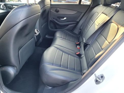 Used 2022 Mercedes-Benz GLC 300 4MATIC image 17