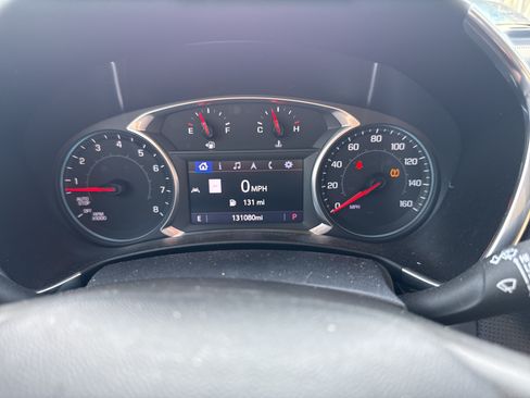 Used 2019 Chevrolet Equinox Premier AWD/4WD image 4