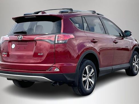 Used 2018 Toyota RAV4 XLE w/ Plus Extra Value Package image 5
