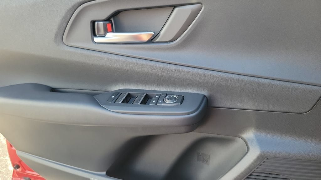 New 2027 Toyota Prius Plug-In Hybrid FWD image 21