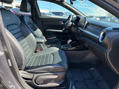 Used 2023 Kia Forte GT-Line w/ GT-Line Premium Package image 33