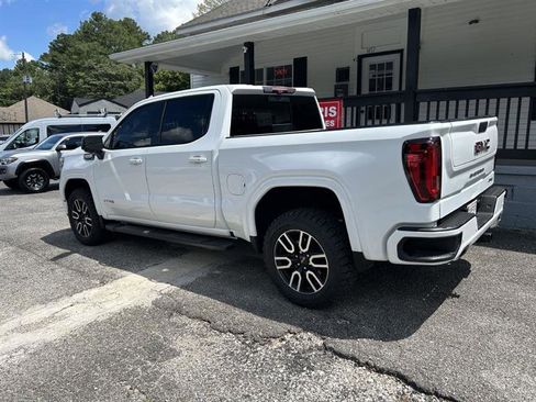 Used 2020 GMC Sierra 1500 AT4 w/ AT4 Premium Package image 3