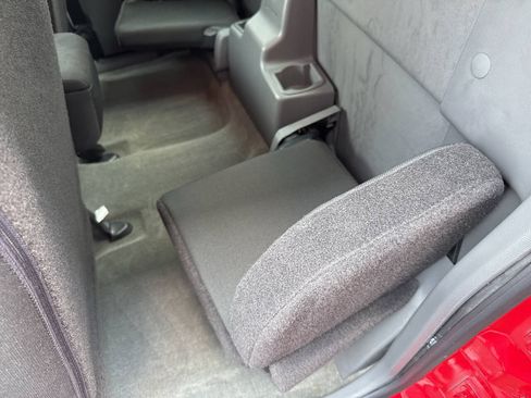 Used 2011 Ford Ranger XLT w/ Bright Trim Group AWD/4WD image 15