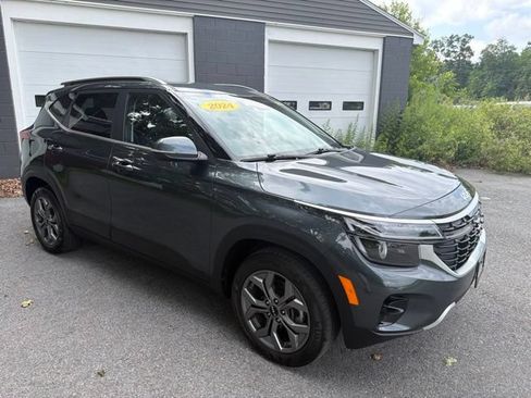 Used 2024 Kia Seltos S AWD/4WD image 6