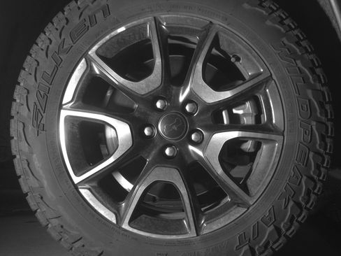 Used 2025 Jeep Compass Trailhawk image 13