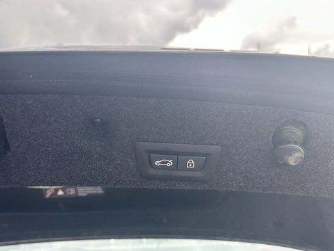 Used 2013 BMW 528i xDrive Sedan image 22