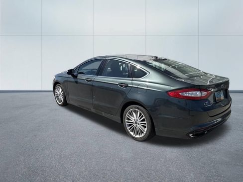 Used 2016 Ford Fusion SE w/ Equipment Group 202A FWD image 6