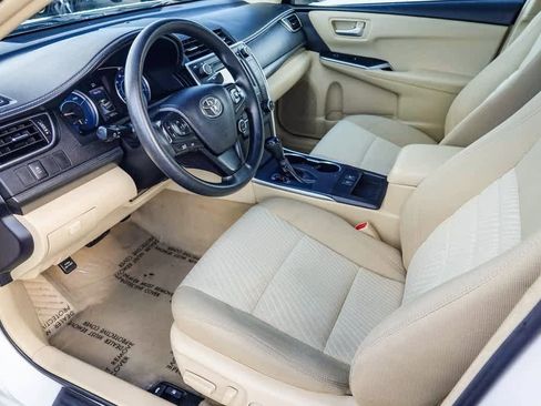 Used 2017 Toyota Camry LE image 16