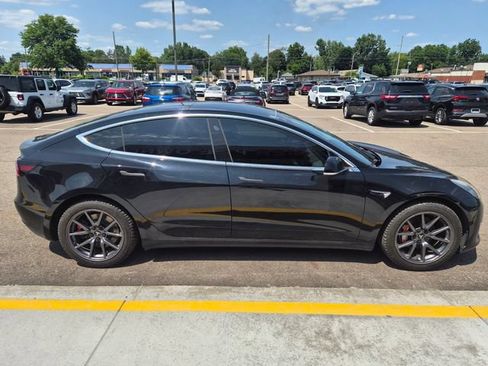 Used 2019 Tesla Model 3 RWD image 5