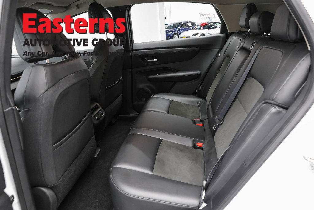 Used 2024 Nissan Ariya AWD image 25