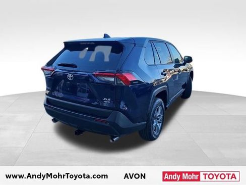 Used 2022 Toyota RAV4 XLE image 6