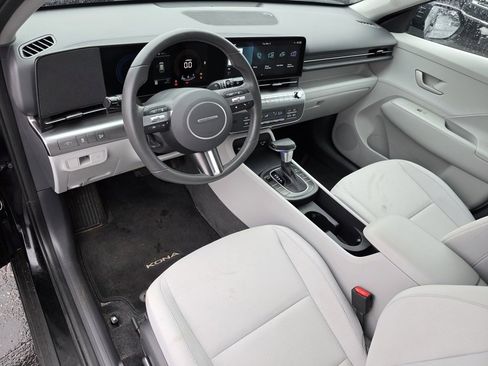 Used 2025 Hyundai Kona SEL image 19
