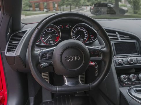 Used 2012 Audi R8 V10 AWD/4WD image 9