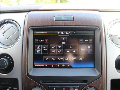 Used 2014 Ford F150 Lariat w/ Equipment Group 502A Luxury AWD/4WD image 29