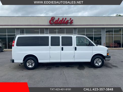 Used 2010 Chevrolet Express 3500 LT w/ LT Preferred Equipment Group RWD image 1