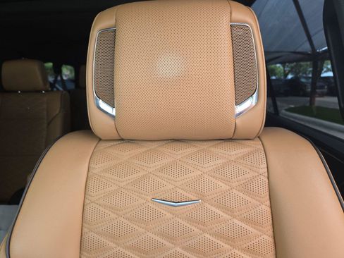Used 2024 Cadillac Escalade ESV Sport w/ Touring Package AWD/4WD image 12