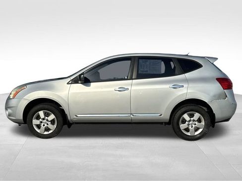 Used 2013 Nissan Rogue S AWD/4WD image 2