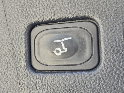 Used 2016 Ford Edge Titanium w/ Equipment Group 302A image 33