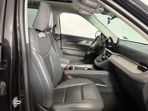 Used 2026 Ford Explorer Active w/ Active Comfort Package AWD/4WD image 30