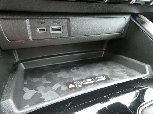 Certified 2025 GMC Canyon Denali AWD/4WD image 29