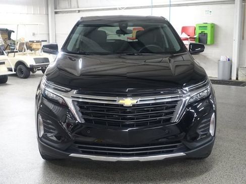 Used 2024 Chevrolet Equinox LT FWD image 2