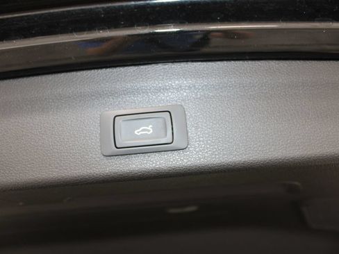 Used 2025 Audi Q3 2.0T Premium AWD/4WD image 29
