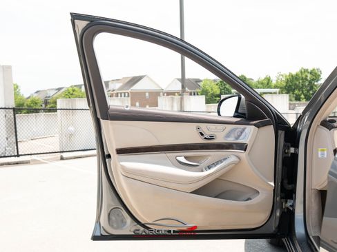 Used 2014 Mercedes-Benz S 550 Sedan w/ Premium 1 Package image 42