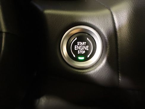 Used 2024 Chevrolet Suburban Z71 AWD/4WD image 32
