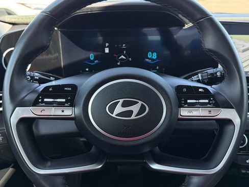 Used 2025 Hyundai Elantra SEL FWD image 24