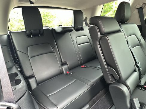 Certified 2024 Nissan Pathfinder SL AWD/4WD image 24