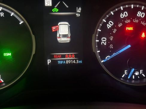 Certified 2019 Toyota RAV4 XLE w/ Convenience Package AWD/4WD image 26