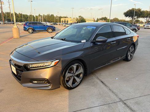 Certified 2020 Honda Accord Touring image 4