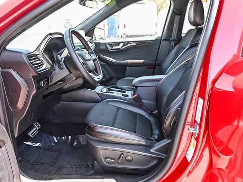 Used 2024 Ford Escape ST-Line w/ Tech Pack #1 FWD image 19