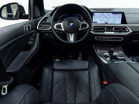 Used 2023 BMW X5 xDrive40i w/ M Sport Package image 3