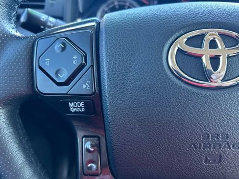 Used 2023 Toyota 4Runner TRD Off-Road Premium AWD/4WD image 20