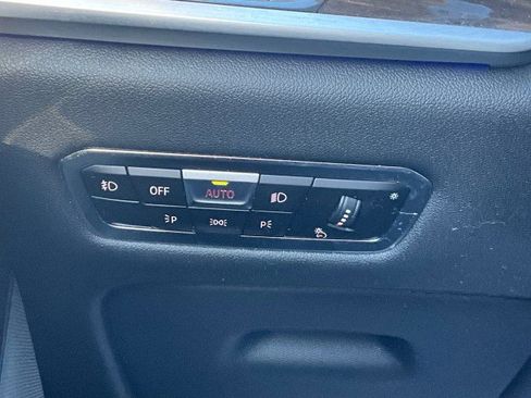 Used 2019 BMW X7 xDrive50i w/ Off-Road Package image 15