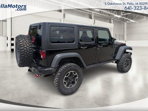 Used 2016 Jeep Wrangler Unlimited Rubicon AWD/4WD image 3