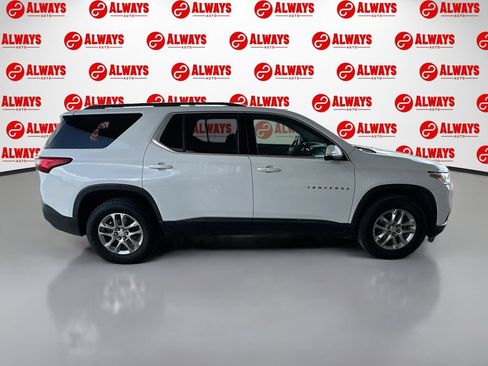 Used 2021 Chevrolet Traverse LT FWD image 4
