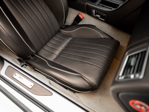 Used 2016 Aston Martin DB9 GT image 60