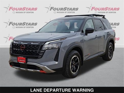 New 2026 Nissan Pathfinder SV image 9