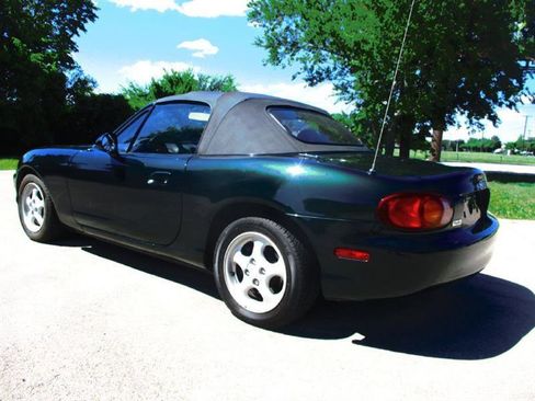 Used 2002 MAZDA MX-5 Miata SE image 12