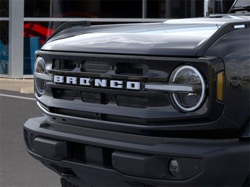 New 2025 Ford Bronco Outer Banks image 19
