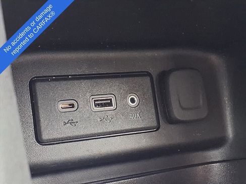 Used 2023 Chevrolet Equinox LT image 25