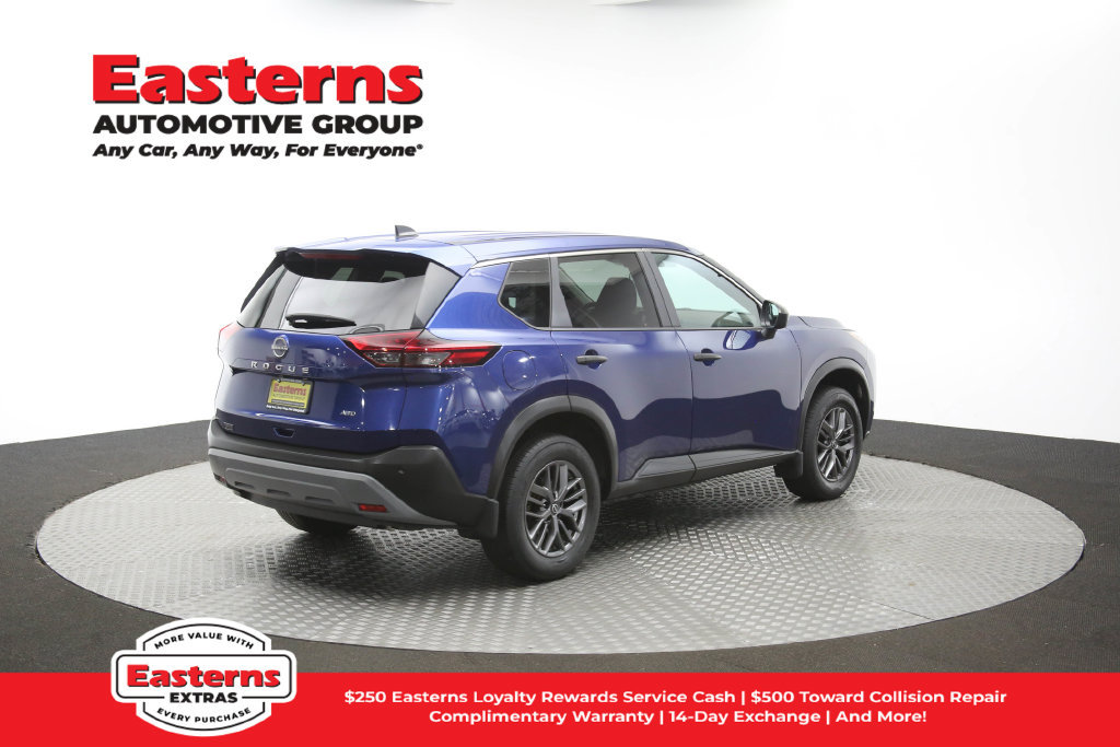 Used 2023 Nissan Rogue S AWD/4WD image 42